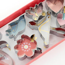 Load image into Gallery viewer, Meri Meri Valentine Cookie Cutters