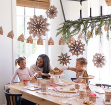 Load image into Gallery viewer, Gingerbread Felt Gingerbread House Banner

