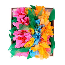 Load image into Gallery viewer, Meri Meri Bright Blossom Garland
