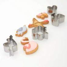 Load image into Gallery viewer, Meri Meri Valentine Cookie Cutters
