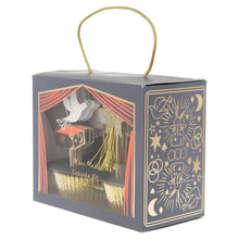 Load image into Gallery viewer, Meri Meri Magic Cupcake Kit
