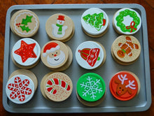 Load image into Gallery viewer, Slice &amp; Bake Christmas Cookie Play Set (Melissa &amp; Doug) - Lemonade Party Box
