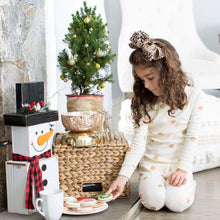 Load image into Gallery viewer, Slice &amp; Bake Christmas Cookie Play Set (Melissa &amp; Doug) - Lemonade Party Box
